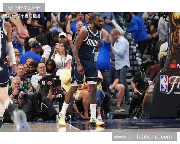 小哈达威首节表现出色三分球命中率高达75助力球队争夺胜利 小哈达威首节表现出色三分球命中率高达75助力球队争夺胜利