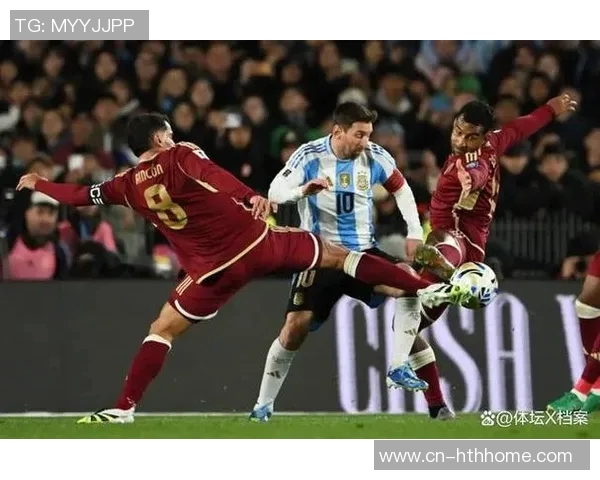 梅西巧妙观察对手防守时机精准助攻展现超凡球技 梅西巧妙观察对手防守时机精准助攻展现超凡球技