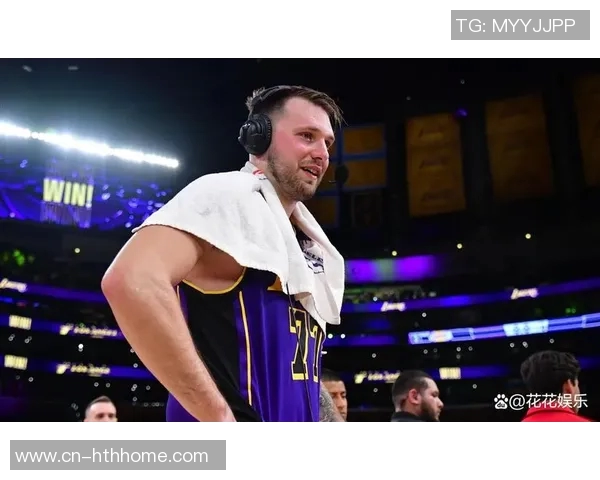 艾顿称赞东契奇为挡拆天才直言其球场视野如同长了眼睛 艾顿称赞东契奇为挡拆天才直言其球场视野如同长了眼睛