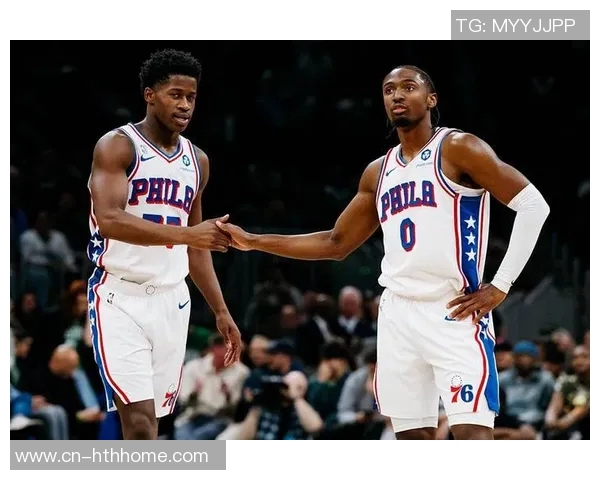 埃奇库姆与马克西联手74分创揭幕战新纪录仅次于哈登伍德组合