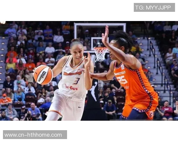 水星队面临挑战WNBA总决赛G3半场落后王牌12分形势严峻 水星队面临挑战WNBA总决赛G3半场落后王牌12分形势严峻