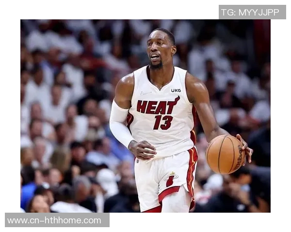 热火祝贺阿贾夺生涯第三冠阿德巴约与其合影庆祝 热火祝贺阿贾夺生涯第三冠阿德巴约与其合影庆祝