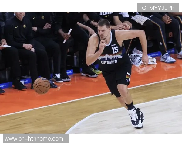 约基奇首节表现惊艳四投全中轻松斩获13分4篮板3助攻 约基奇首节表现惊艳四投全中轻松斩获13分4篮板3助攻