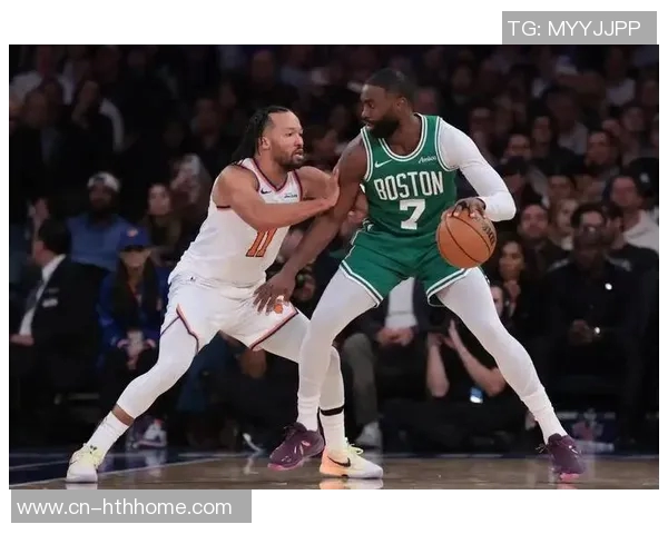 浓眉复苏如日中天19投14中砍下29分8篮板闪耀全场重振球队士气